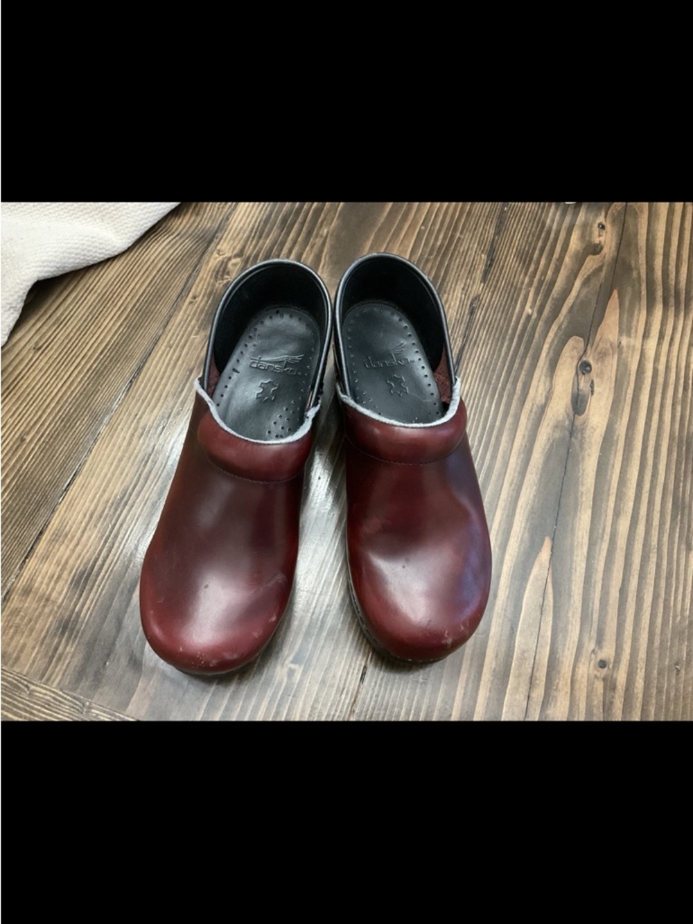 Dansko Red-Brown Leather Slip-On Clogs
Nurses Comfortable